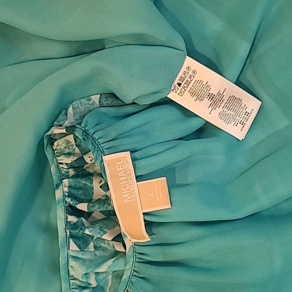 Dress - Picture 5 of 5